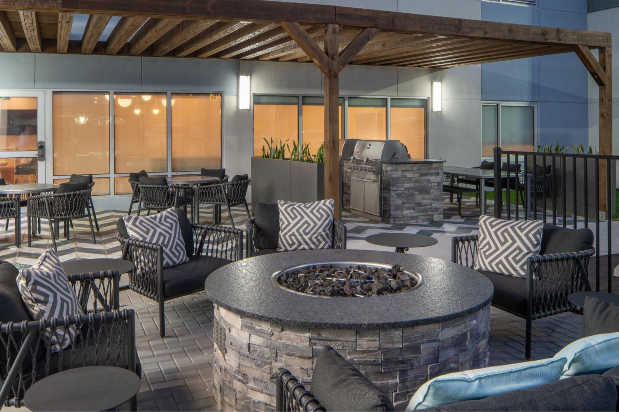 Towneplace Suites By Marriott Pensacola West I-10 Ferry Pass Exterior foto
