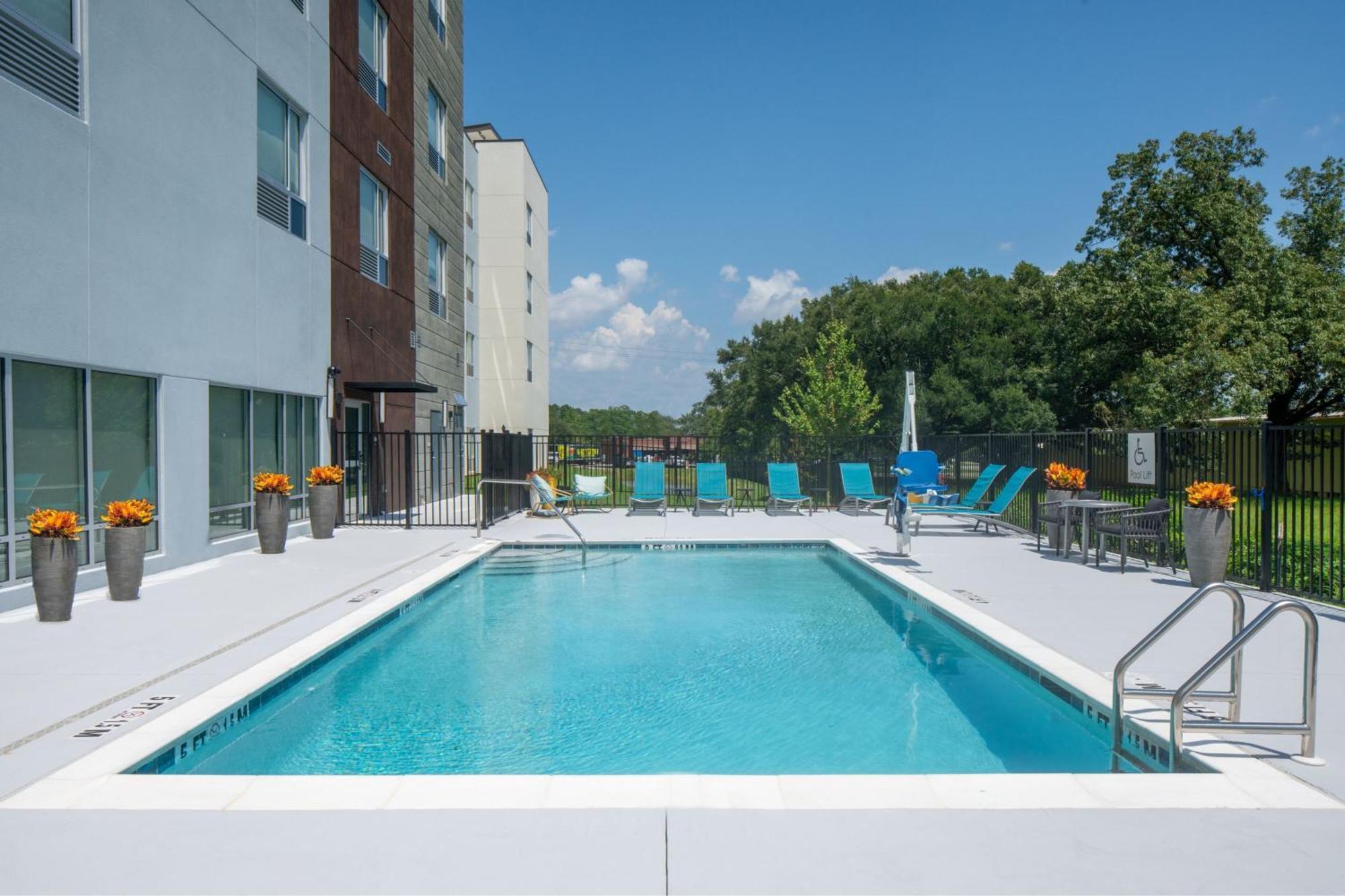 Towneplace Suites By Marriott Pensacola West I-10 Ferry Pass Exterior foto